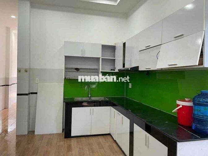 CHDV ngay KCN Sóng Thần ngang LỚN 6.2M 190M2 chỉ 12.7 tỉ