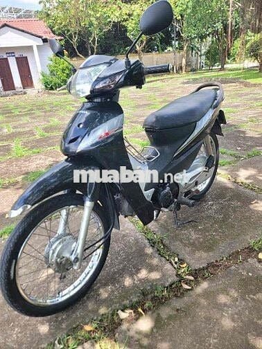 alpha nhật đi lm