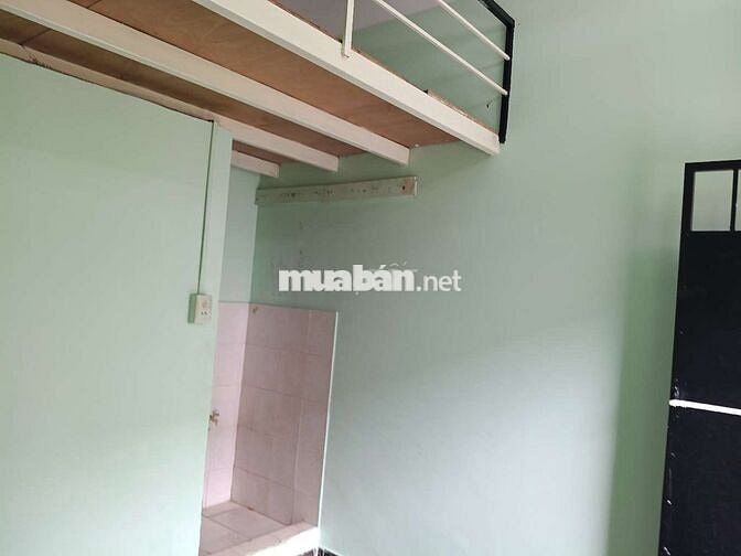 Phòng cho thuê giá rẻ, giờ giấc tự do, khoá vân tay