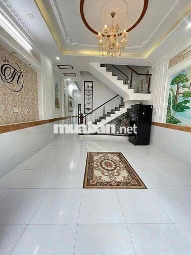 Nhà mới trệt lầu 3pn có nội thất KdC Quân Baio