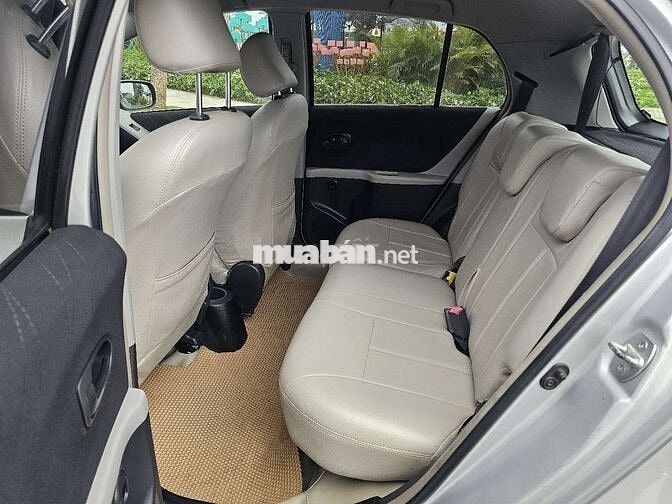 Toyota Yaris 1.3AT 2008 màu bạc, 12 vạn km