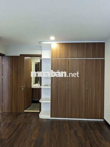 Cho thuê CH Discovery - Cầu Giấy giá 17tr/th 100m2 2PN đồ cơ bản đẹp