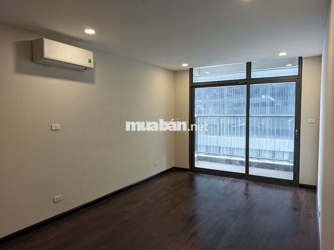 Cho thuê CH Discovery - Cầu Giấy giá 17tr/th 100m2 2PN đồ cơ bản đẹp