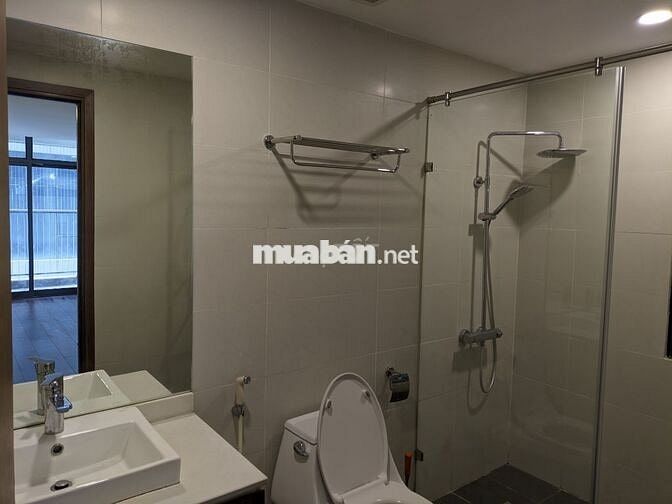 Cho thuê CH Discovery - Cầu Giấy giá 17tr/th 100m2 2PN đồ cơ bản đẹp