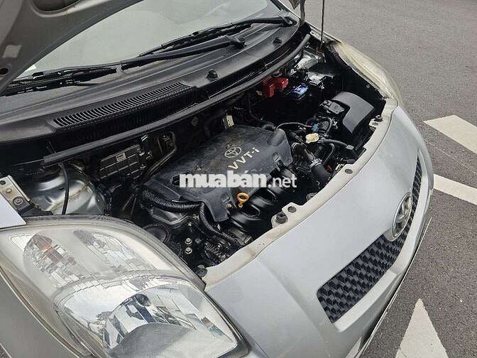 Toyota Yaris 1.3AT 2008 màu bạc, 12 vạn km