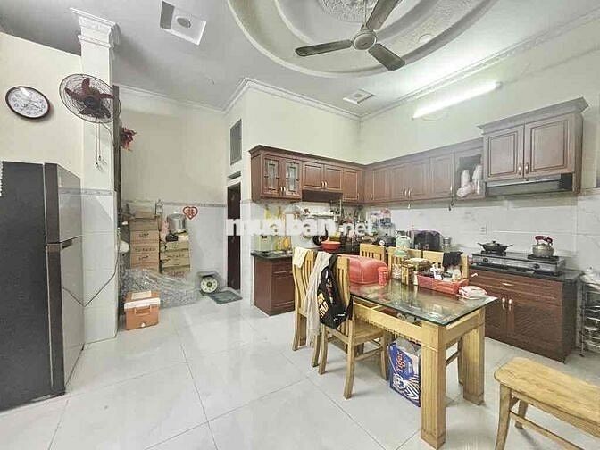 BÁN NHÀ 4 TẦNG - 140M2 5.5✘26 - ÔTÔ ĐỖ CỬA - SÁT BÊN LOTTE MART Gò Vấp