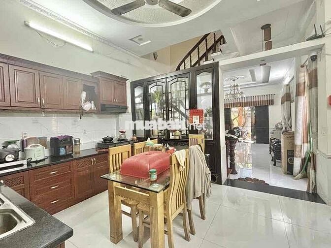 BÁN NHÀ 4 TẦNG - 140M2 5.5✘26 - ÔTÔ ĐỖ CỬA - SÁT BÊN LOTTE MART Gò Vấp
