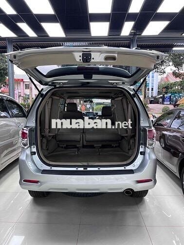 Toyota Fortuner 2012 2.7V 4x4 AT - 120000 km