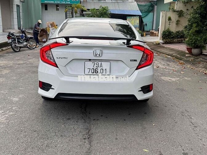 Honda Civic 2018 1.5G Vtec Turbo - 90000 km