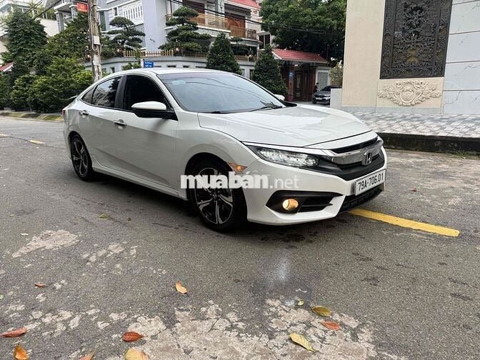 Honda Civic 2018 1.5G Vtec Turbo - 90000 km