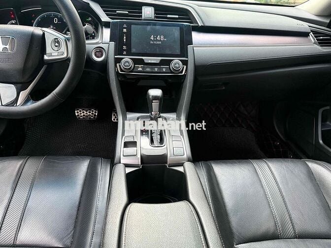 Honda Civic 2018 1.5G Vtec Turbo - 90000 km