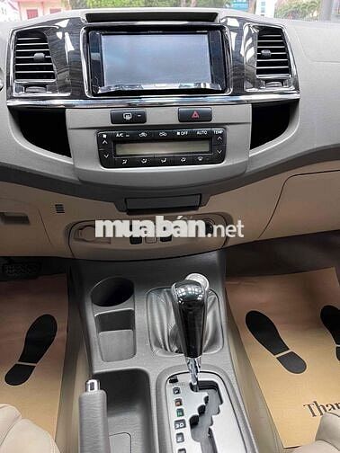 Toyota Fortuner 2012 2.7V 4x4 AT - 120000 km