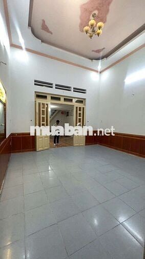 Nhà diện tích 128m mặt tiền kinh doanh buôn bán dĩ an