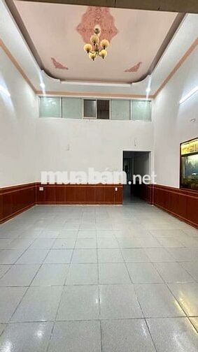 Nhà diện tích 128m mặt tiền kinh doanh buôn bán dĩ an