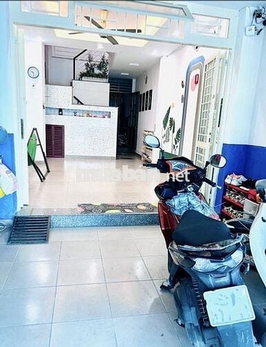 Nhà quang trung 1 sẹc tặng thêm đất