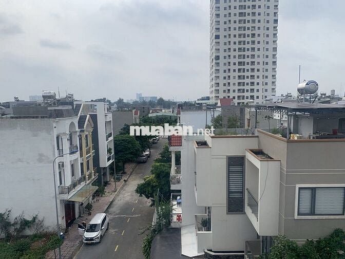 Mặt Tiền Kinh Doanh, 4 Tầng, 60m2, Gần Vincom Dĩ An, Chỉ 5 Tỷ Nhỉnh.