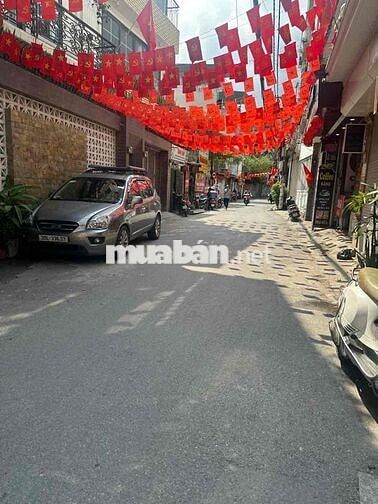 Bán nhà Nguyễn Chính – ô tô đỗ cửa – 5 tầng kiên cố – ngõ thông Bán nhà Nguyễn Chính – ô tô đỗ cửa – 5 tầng kiên cố – ngõ thông