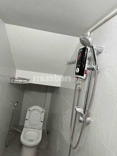 Cho Thuê Phòng Mới xây Q10 gần Ngô Gia Tự, BVien Hòa Hảo