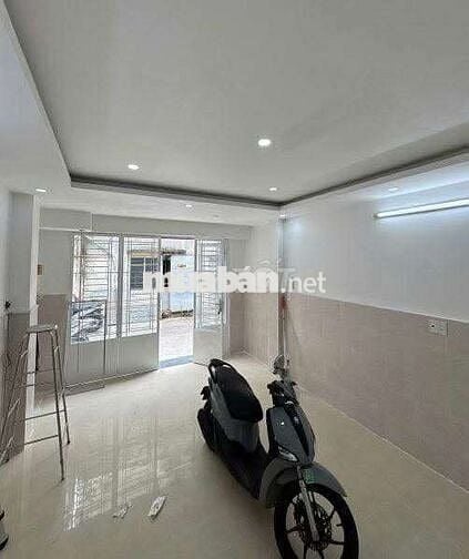 Cho thuê nhà nguyên căn 4,2x11. 1 trệt 1 lầu 2 phòng ngủ 2vc