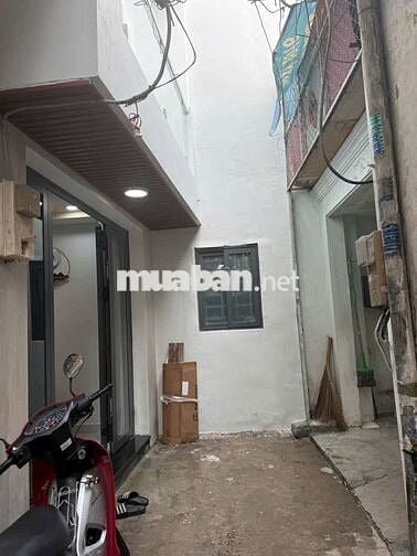 Nhà bán hết 54 lê văn lương sổ Hồng riêng hoàn công đủ 3 tầng