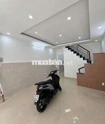 Cho thuê nhà nguyên căn 4,2x11. 1 trệt 1 lầu 2 phòng ngủ 2vc