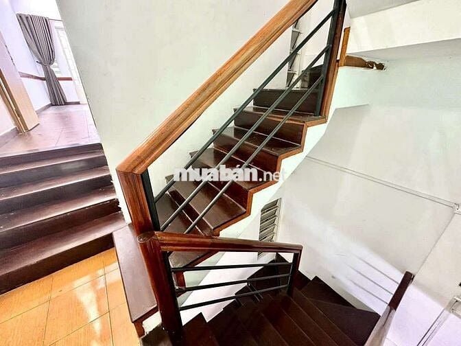 Nguyên căn mặt tiền xe hơi tận cửa nhà trung tâm bình thạnh