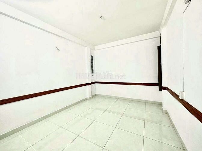 Nguyên căn mặt tiền xe hơi tận cửa nhà trung tâm bình thạnh