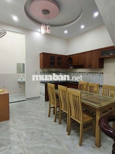 Bán nhà đường Nguyễn Thị kiểu 60m2 2tầng shr.