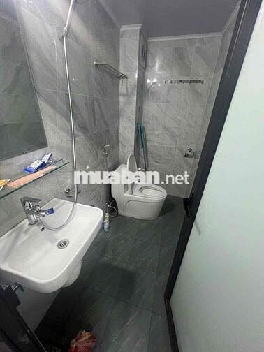 cho thuê chmn số 02, ngõ 21/23 yên xác full nt, 3tr5 ở liền