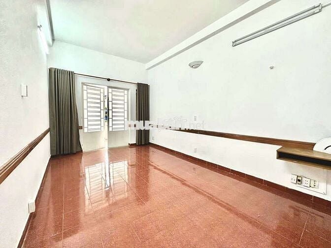 Nguyên căn mặt tiền xe hơi tận cửa nhà trung tâm bình thạnh