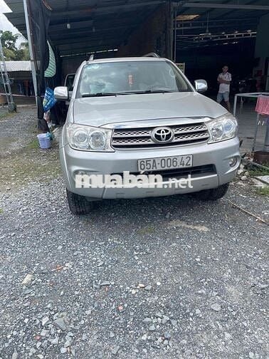 Toyota Fortuner 2011 - 160 km