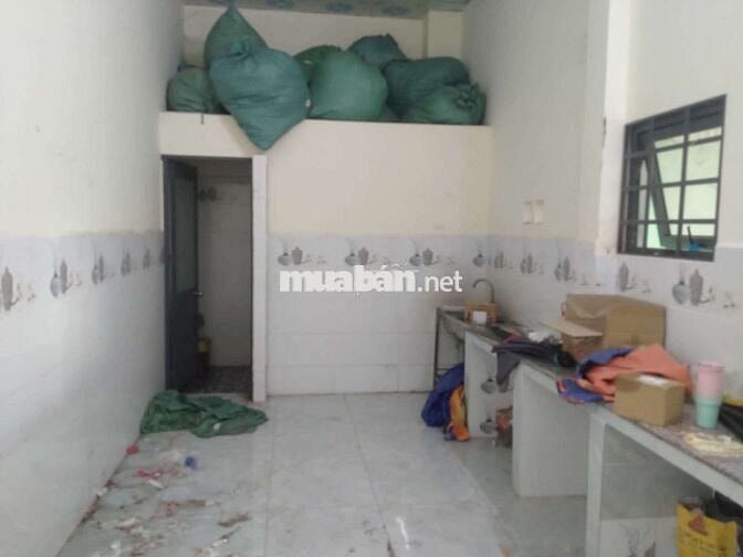 Cho thuê kho 300m2 mặt đường rộng 12m thuộc đông hòa