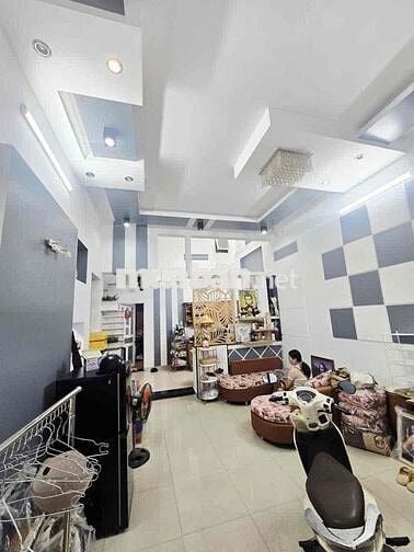 chính chủ cần bán nhà 2 tầng k oto 282 hà huy tập