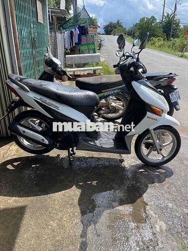 Honda click trắng ngọc Trinh  biển 65 máy zin êm f