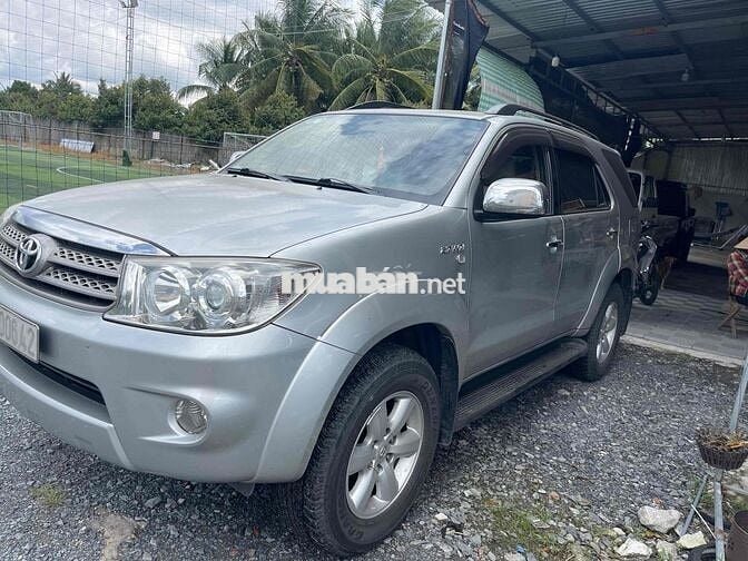 Toyota Fortuner 2011 - 160 km