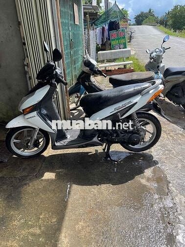 Honda click trắng ngọc Trinh  biển 65 máy zin êm f