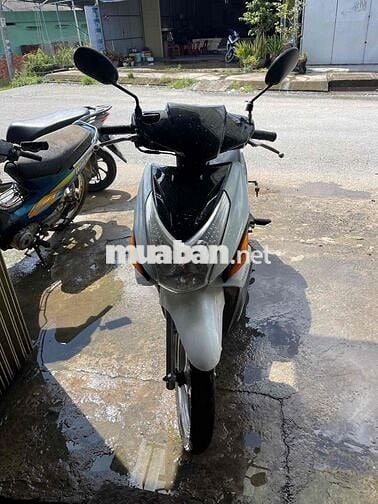 Honda click trắng ngọc Trinh  biển 65 máy zin êm f