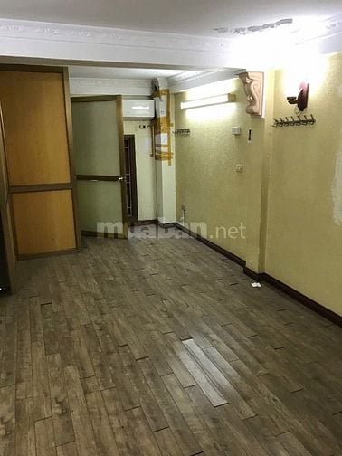 Cho thuê nhà riêng khu Nguyễn Trãi gần chợ Phùng khoang  Dt 30 m x4’5T