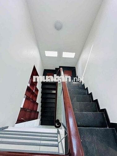 Cho thuê nhà Mái Thái Sân Vườn Ngay Chợ Phú Mỹ - Thủ Dầu Một- Bình Dươ