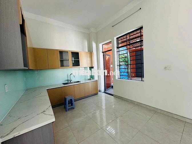 Cho thuê nhà Mái Thái Sân Vườn Ngay Chợ Phú Mỹ - Thủ Dầu Một- Bình Dươ