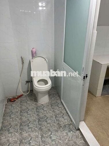 Nhà cho thuê Hoàng Sa, TB (4PN 2WC) nhà mới y hình, hẻm nhựa vô ở ngay