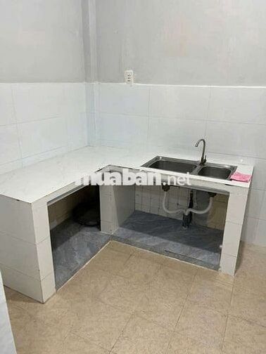 Nhà cho thuê Hoàng Sa, TB (4PN 2WC) nhà mới y hình, hẻm nhựa vô ở ngay