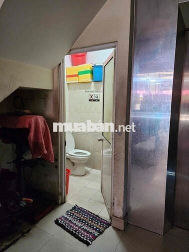 mặt tiền trung tâm q10 cần cho thuê