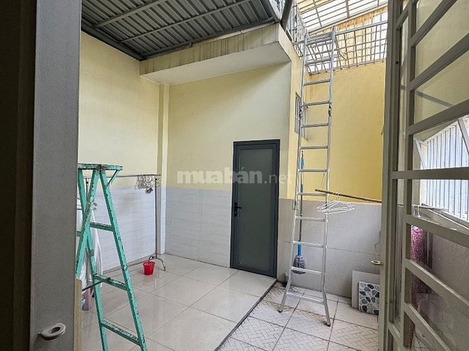 Bán nhà tăng nhơn phú B đường số 2 đường xe hơi