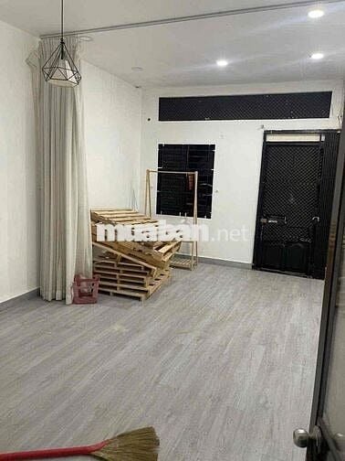 Cho thuê nguyên căn MT Trần Minh Quyền – Q10, cho làm CHDV, cho ctạo