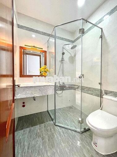 Ở NGAY! CĂN HỘ FULL NỘI THẤT MỚI GẦN CV LÊ THỊ RIÊNG Q.10 CÓ THANG MÁY