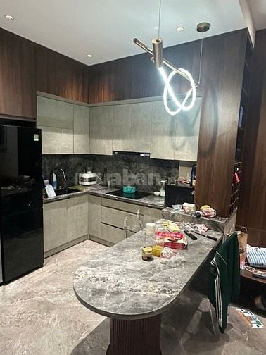 Bán nhà Khâm Thiên 42m2 , 5 tầng , ngõ thông , nội thất xịn 13,8 tỷ