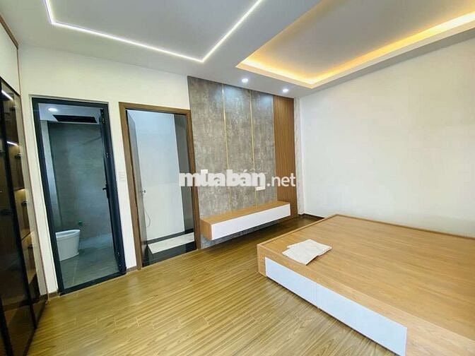 BÁN NHÀ PHÂN LÔ CÁN BỘ 5 TẦNG 31M² GIÁ 10.X TỶ TẠI PHÙNG KHOANG