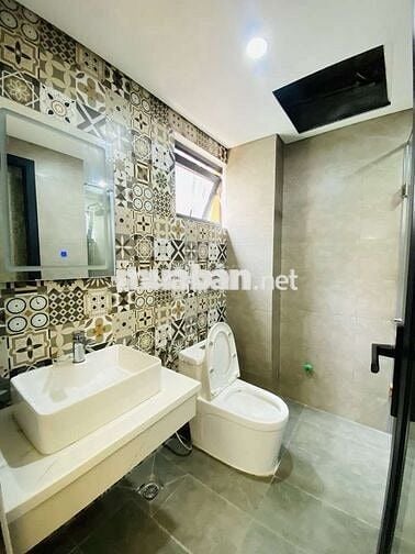 BÁN NHÀ PHÂN LÔ CÁN BỘ 5 TẦNG 31M² GIÁ 10.X TỶ TẠI PHÙNG KHOANG