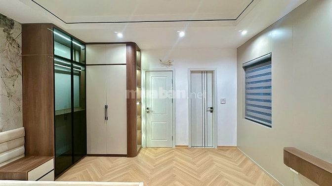 Hoàng Văn Thái - Phân lô 6 tầng thang máy - oto tránh - 50m2 - 10 tỷ